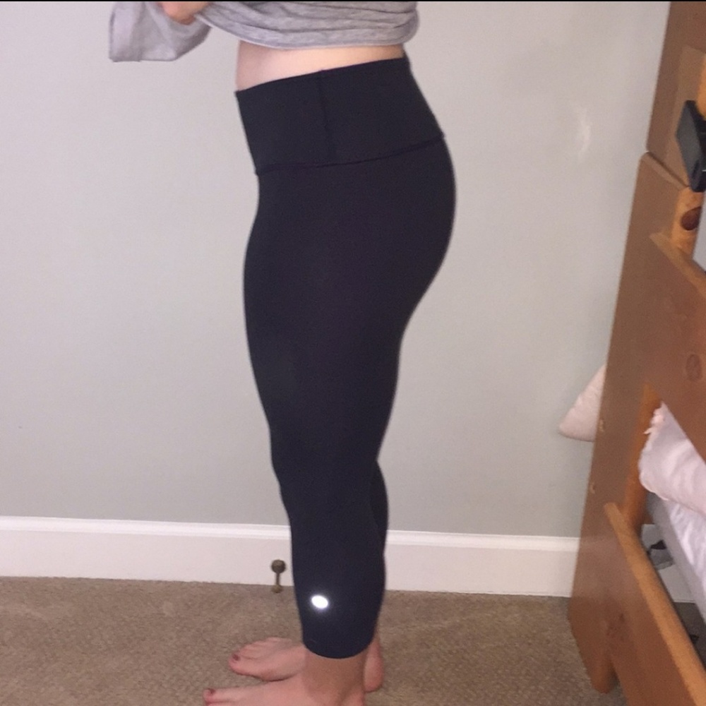 Lululemon reversible capri leggings